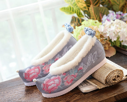 Antique Female Embroidered Cotton Shoes