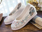 Spring And Autumn Antique Student Embroidered Cotton Shoes